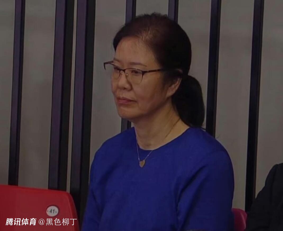 大胸女教师冲田杏梨无删